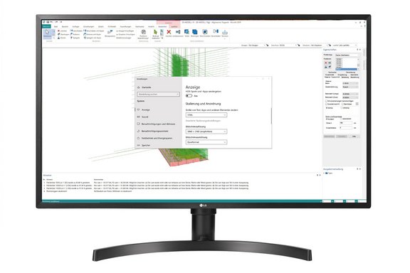 Ein großer Computermonitor mit der MicroFe-Oberfläche mit 4K-Auflösung.